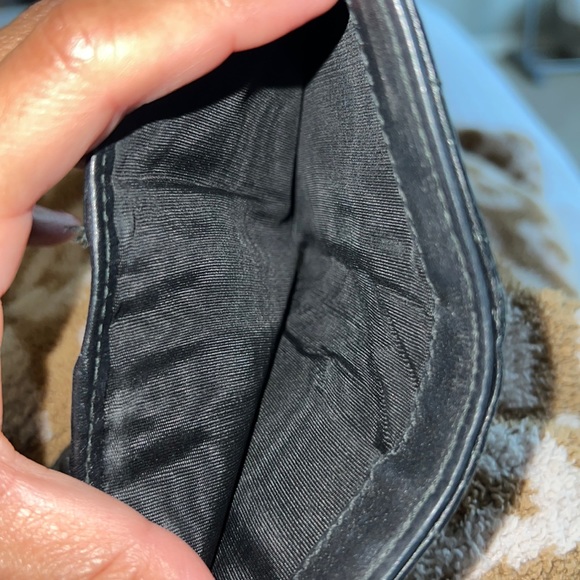 GUCCI MARMONT WALLET “USED” but BARELY❤️ - Picture 5 of 5